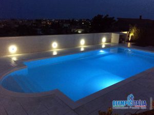 Costruzione piscina led skimemr sfioro Siracusa