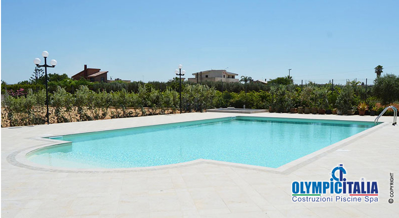 Costruzione piscina per villaggio Trapani